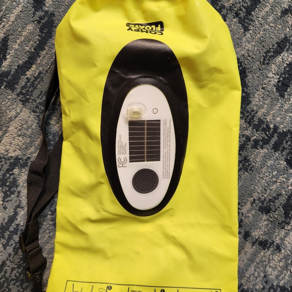 COMFY FLOATS DELUXE DRY SPEAKER BAG W/ LED LIGHTS, YELLOW